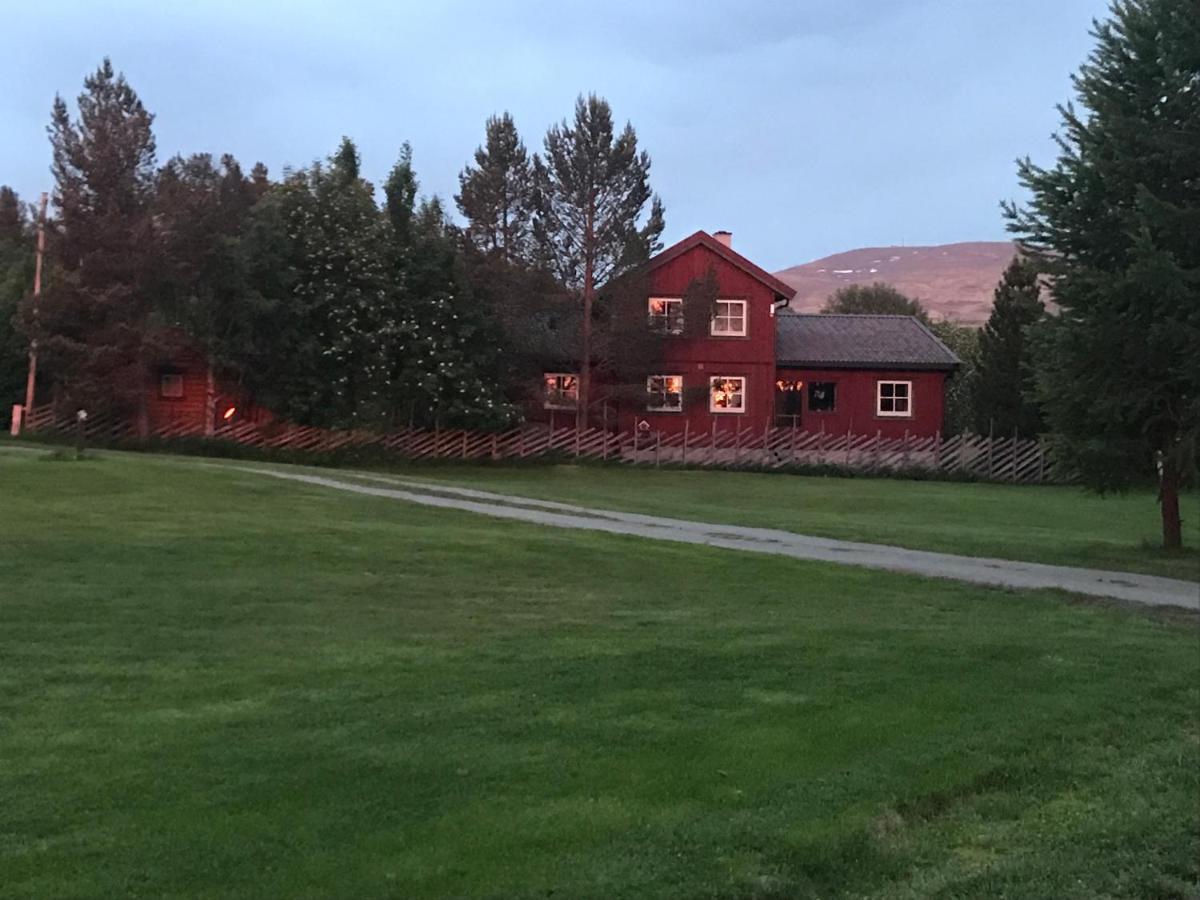 Roste Hyttetun Og Camping Os (Hedmark) Exterior photo